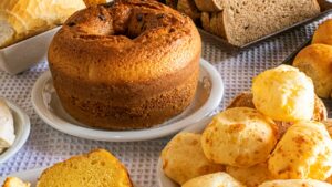 Menina morre após comer bolo e pão de queijo