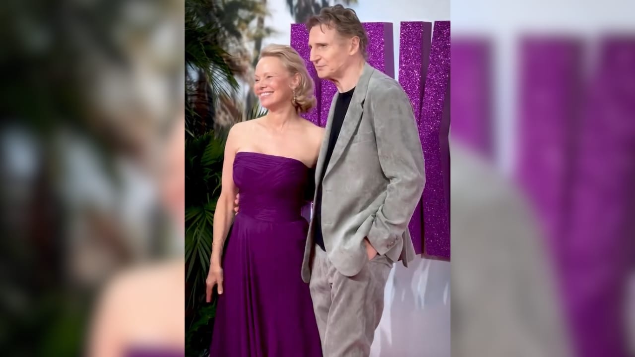 Pamela Anderson e Liam Neeson