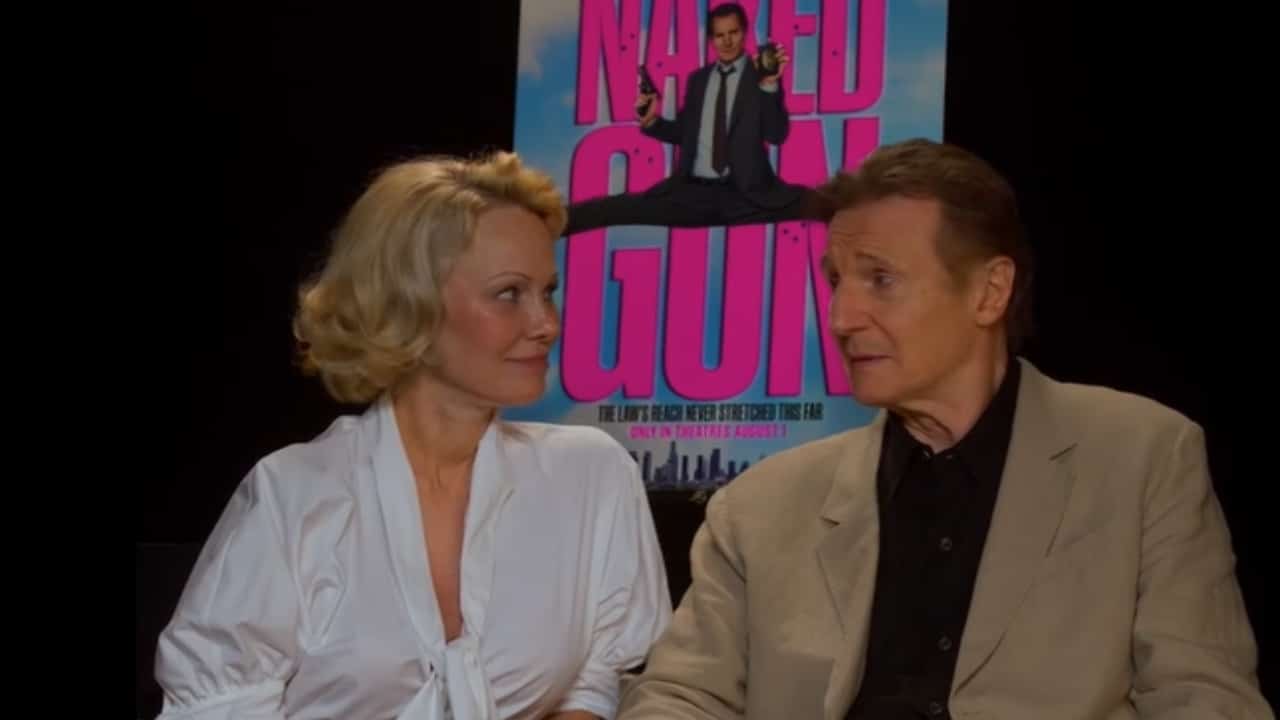 Pamela Anderson e Liam Neeson