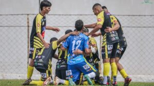 Canaã comemorando gol