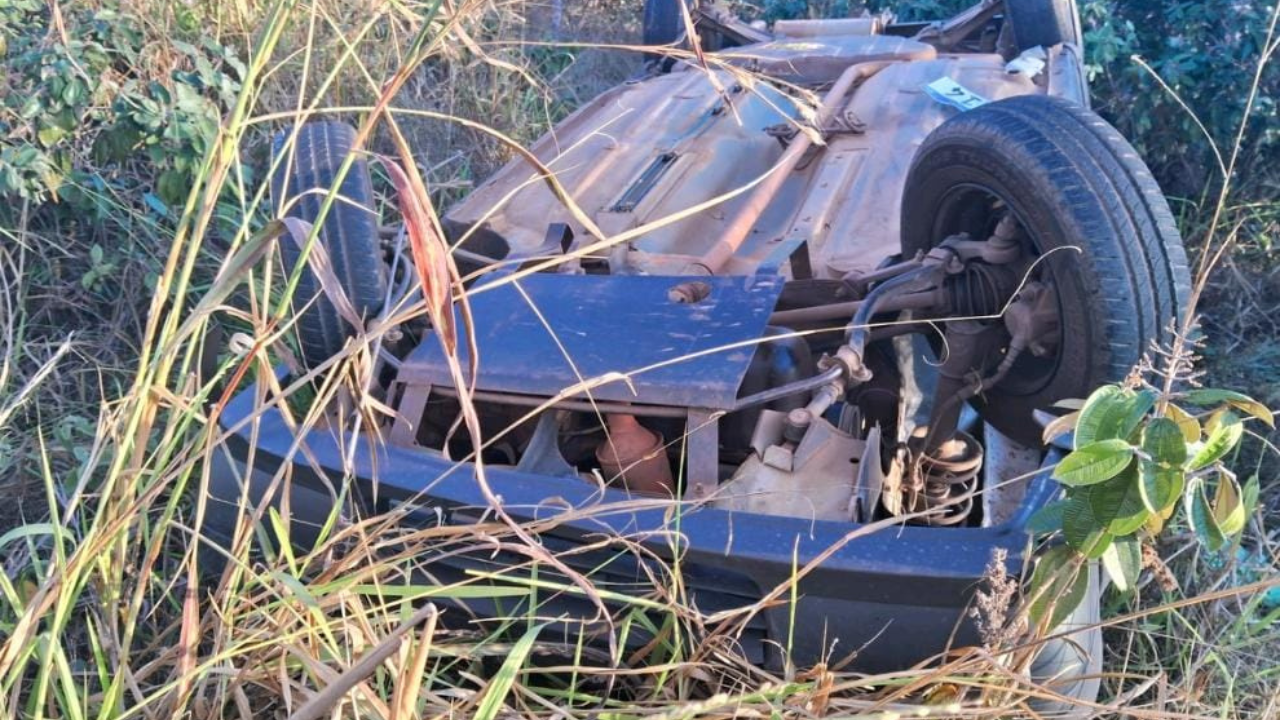 Homem morre em capotamento na MG-413, no km 19 da Serra do Barracão, em Araguari