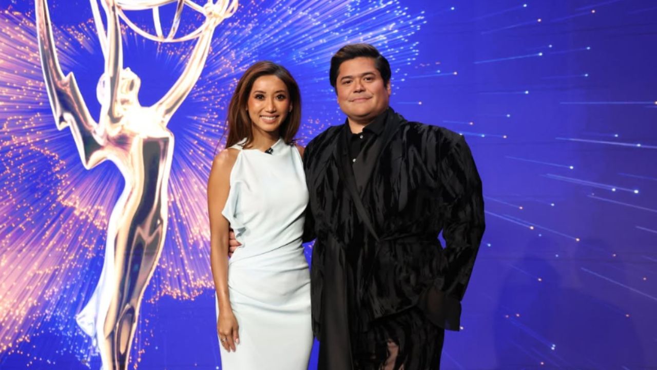 emmy-award-2025 Branda Song e Harvey Guillén, atores que anunciaram os indicados ao Emmy Awards 2025