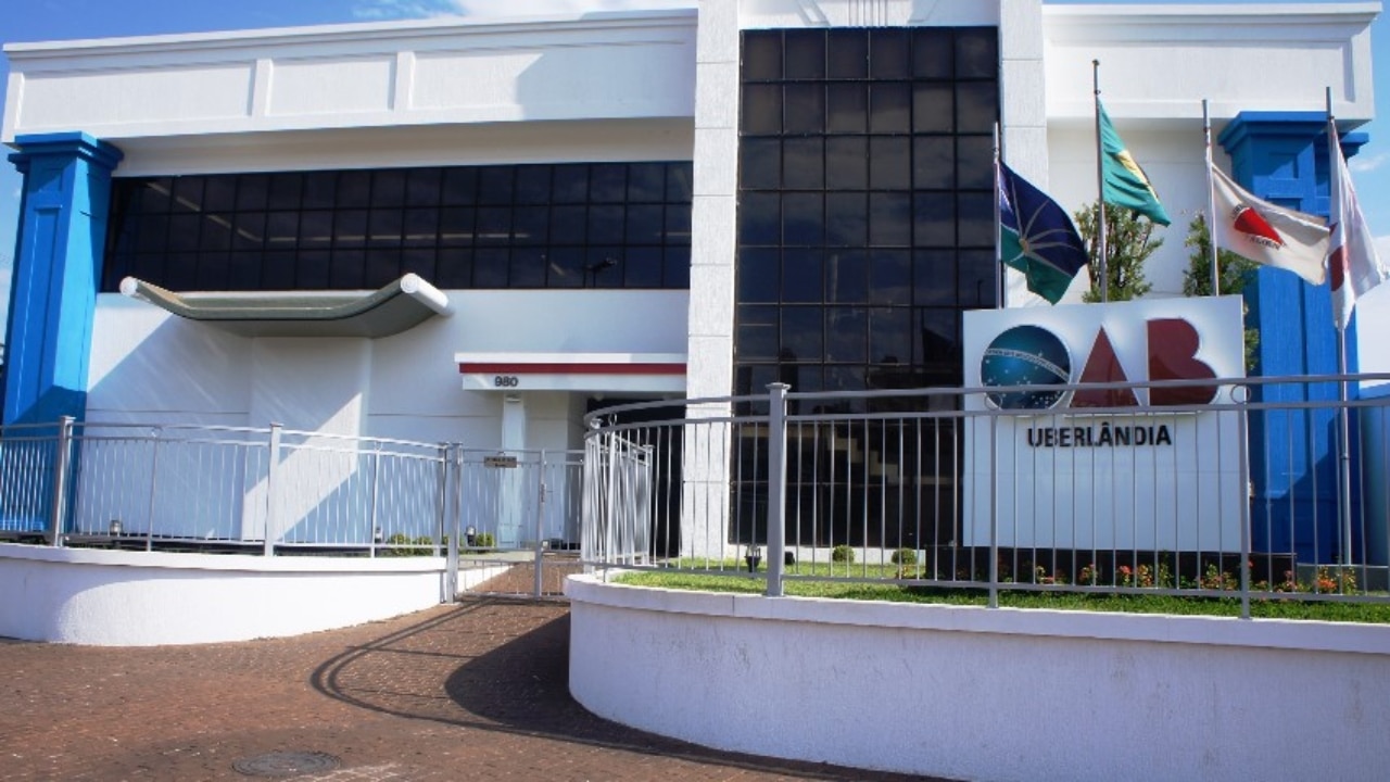 Golpe do falso advogado: Fachada da OAB Uberlândia