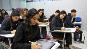 Fies abre inscrições