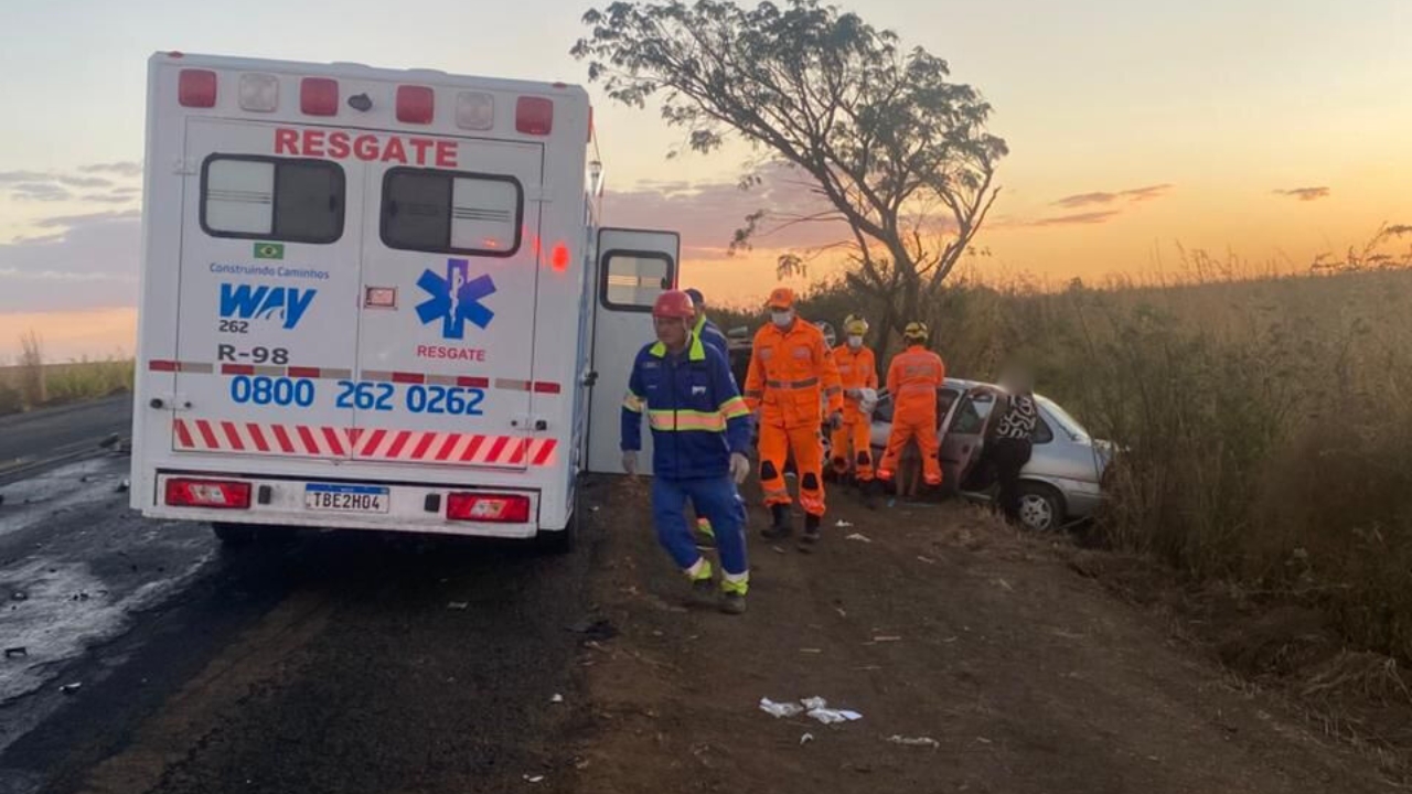 Acidente na BR-262 em Sacramento 