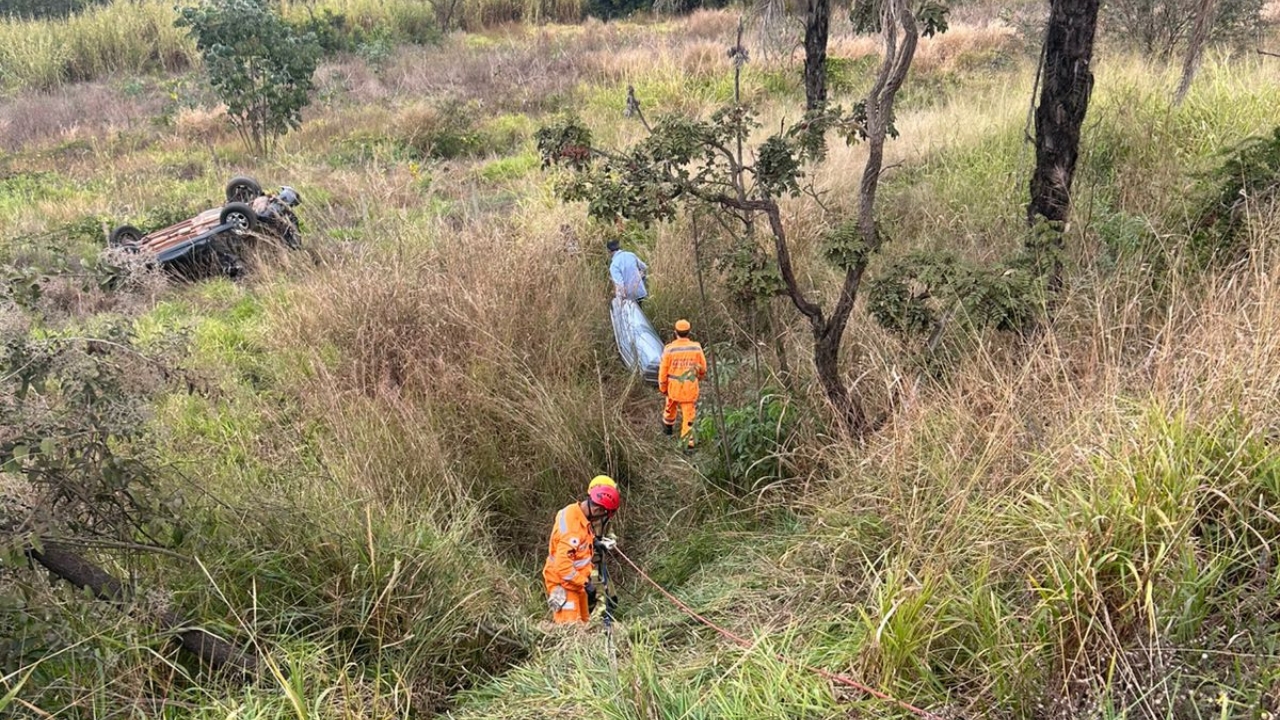 acidente na BR-365 em Macaúba de Baixo