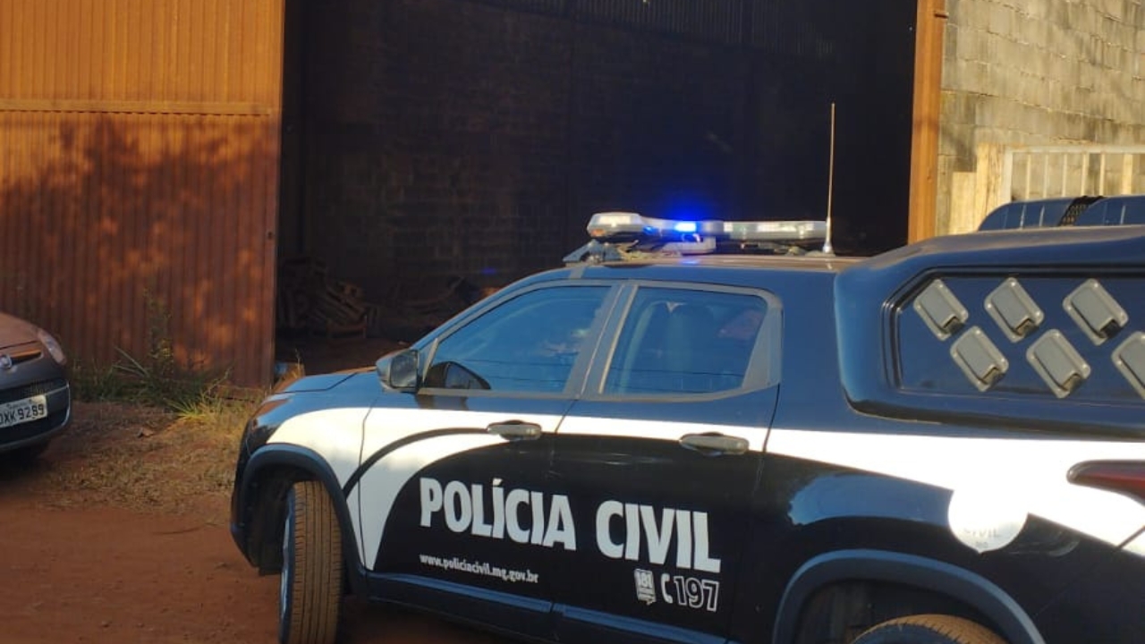alpão usado como desmanche de veículos pesados é descoberto pela Polícia Civil em Uberlândia