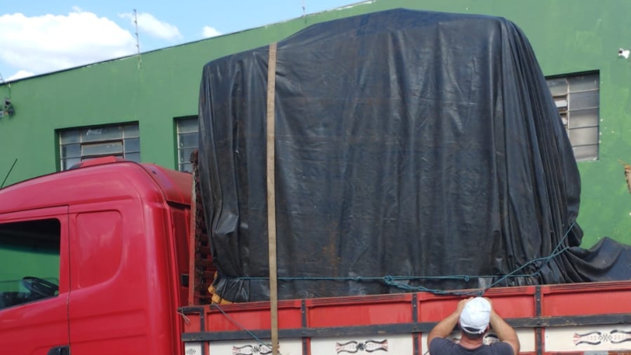 Cabine de caminhão Volvo roubado em Santa Juliana era levada para o Mato Grosso Cabine de caminhão Volvo roubado em Santa Juliana era levada para o Mato Grosso