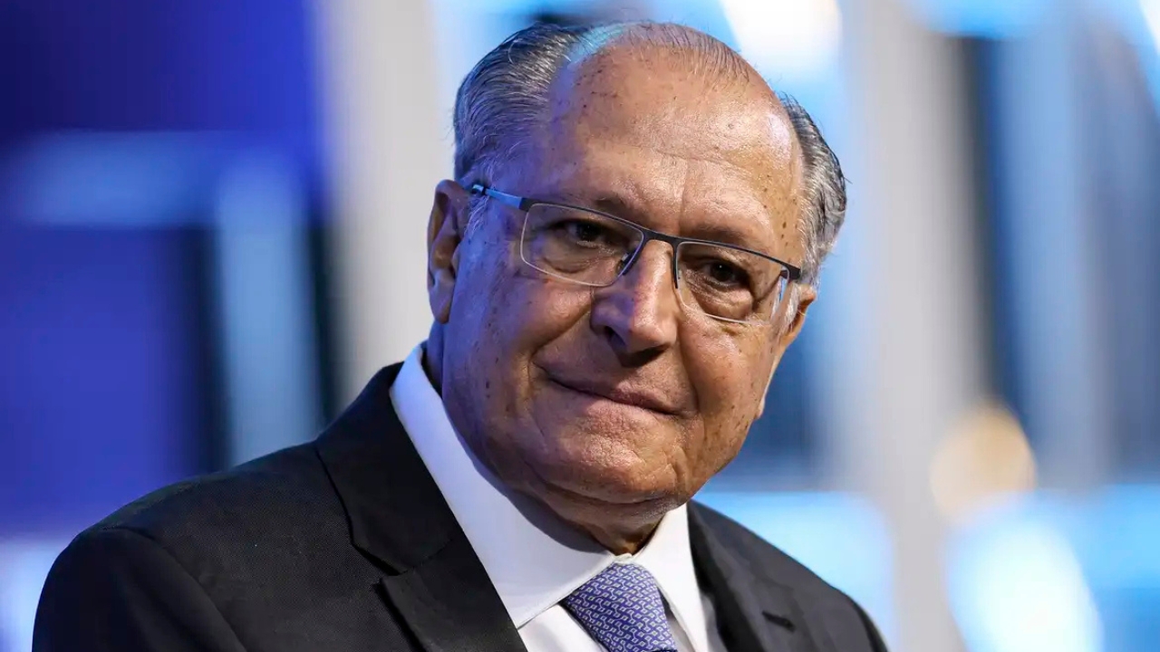 Geraldo Alckmin // Vice-presidente Geraldo Alckmin Alckmin vai ao México para ampliar comércio e driblar tarifaço dos EUA Geraldo Alckmin // Vice-presidente Geraldo Alckmin Alckmin vai ao México para ampliar comércio e driblar tarifaço dos EUA