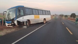 Batida de ônibus