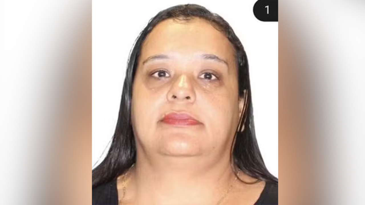 Gisele Oliveira de 40 anos, acusada de matar cinco filhos em Minas Gerais, é presa em Coimbra