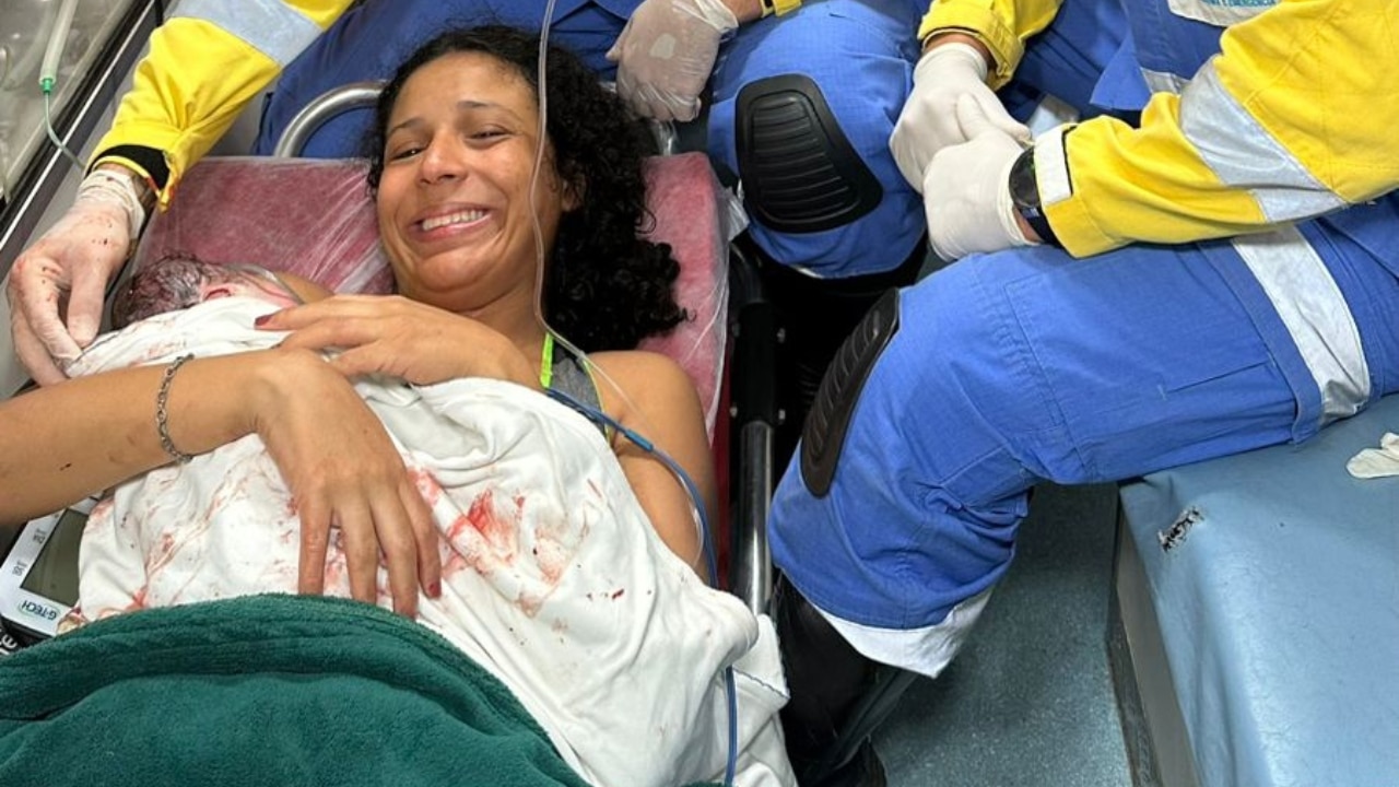 Bebê nasce em viatura do Corpo de Bombeiros em Uberlândia