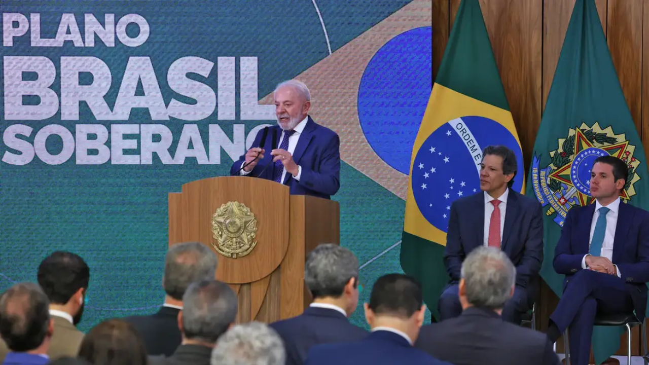 Lula em anúncio de medidas de apoio a setores afetados pelo tarifaço