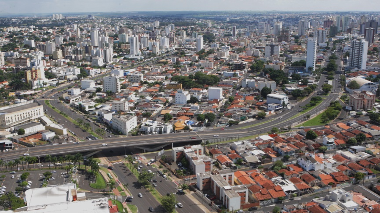 Prefeitura de Uberlândia decreta corte de R$ 200 milhões