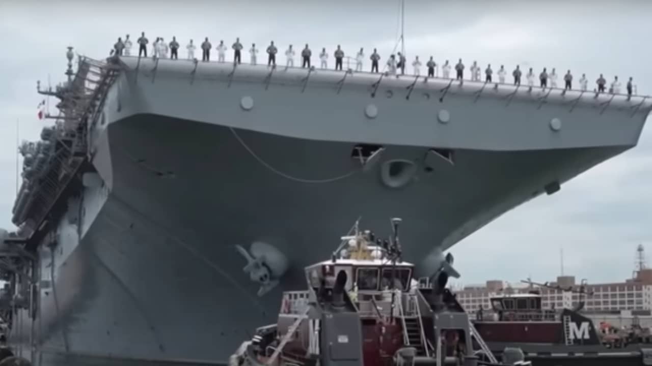 Navio com militares que Trump enviou para combater o narcotráfico na Venezuela