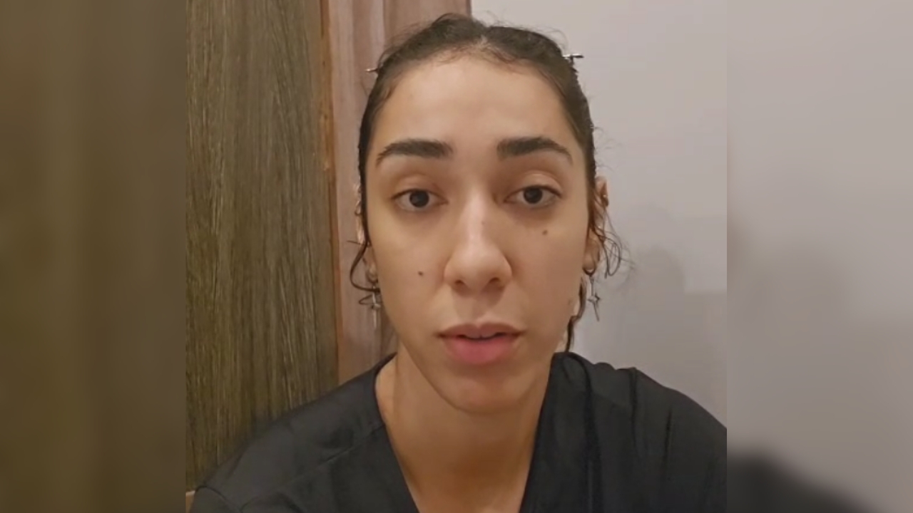 Ana Flávia Galvão. jogadora de vôlei de Uberlândia fica presa em meio a protestos no Nepal