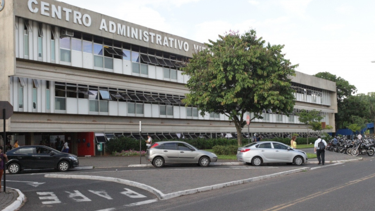 Servidor público é suspenso