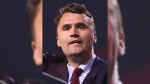Charlie Kirk, aliado de Trump morto nos EUA