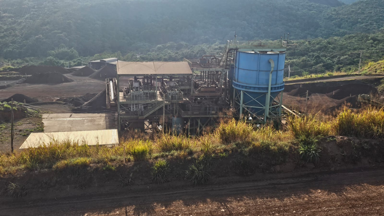 Corrupção e exploração ilegal Corrupção e exploração ilegal