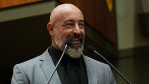 Humorista Cris Pereira, condenado por estupro de vulnerável