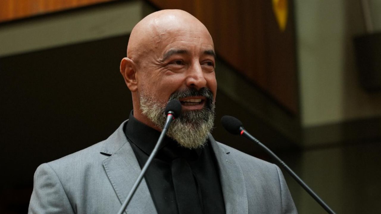 Humorista Cris Pereira, condenado por estupro de vulnerável