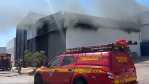 incendio-galpao