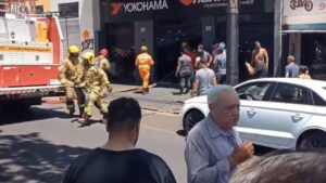 incêndio em loja de pneus