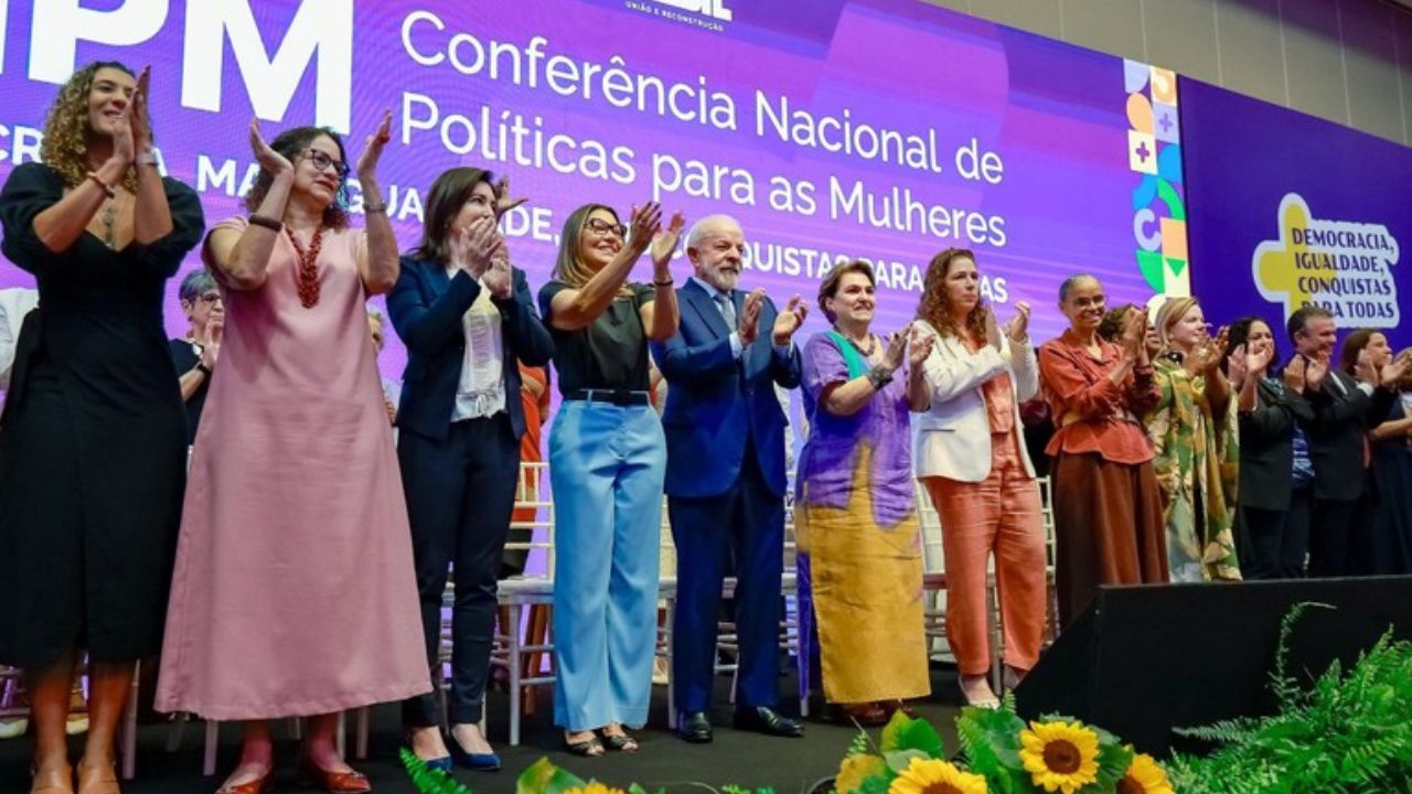 Lula durante a 5ª Conferência Nacional de Políticas para as Mulheres, na qual ampliou lei de licença-maternidade