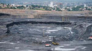 Mineração em Paracatu, no chamado Morro do Ouro, liderada pela empresa canadense Kinross Gold Corporation