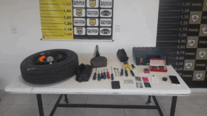 Preso com crachá do TJMG