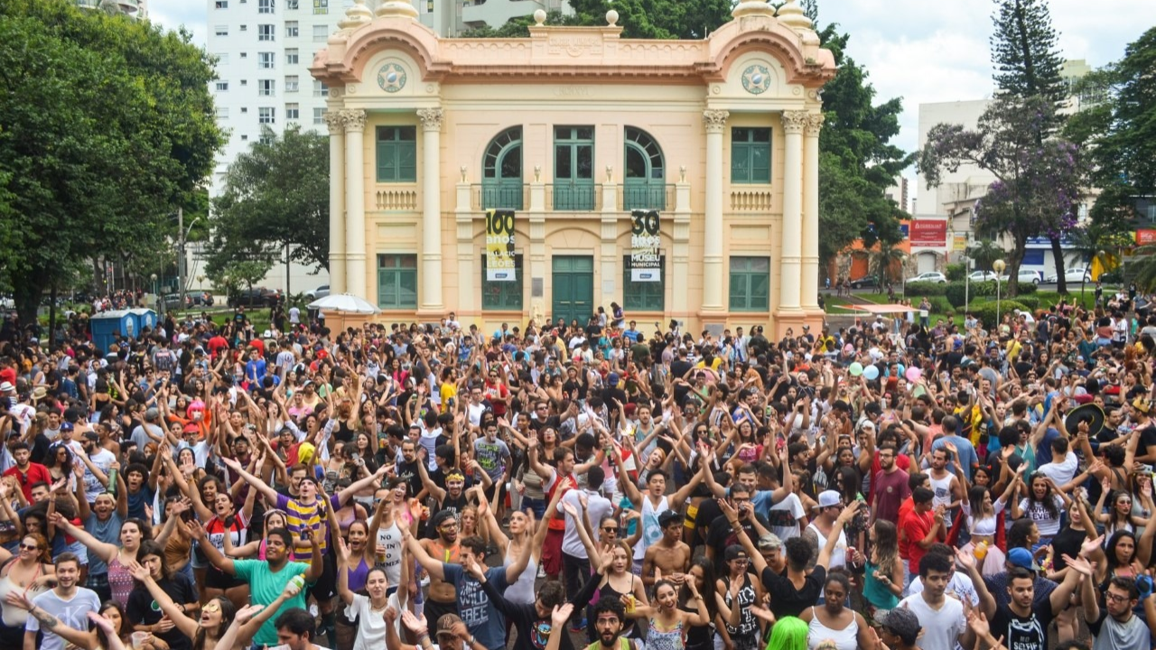 2026 terá feriados prolongados. O carnaval é o primeiro feriado do ano