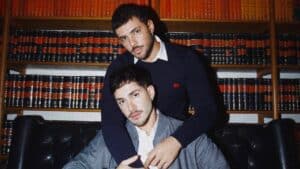 Influenciador e ator são baleados em rodovia no RJ