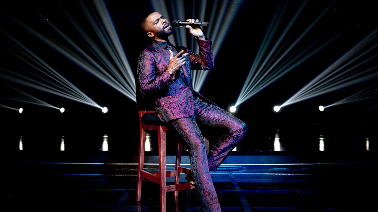 Alexandre Pires, cantor de Uberlândia, 81º na lista da Billboard