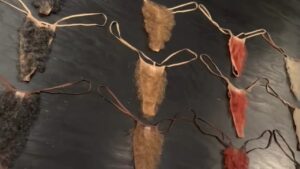 Kim Kardashian lança coleção de calcinha com pelos falsos - Crédito: Instagram Kim Kardashian/Reprodução