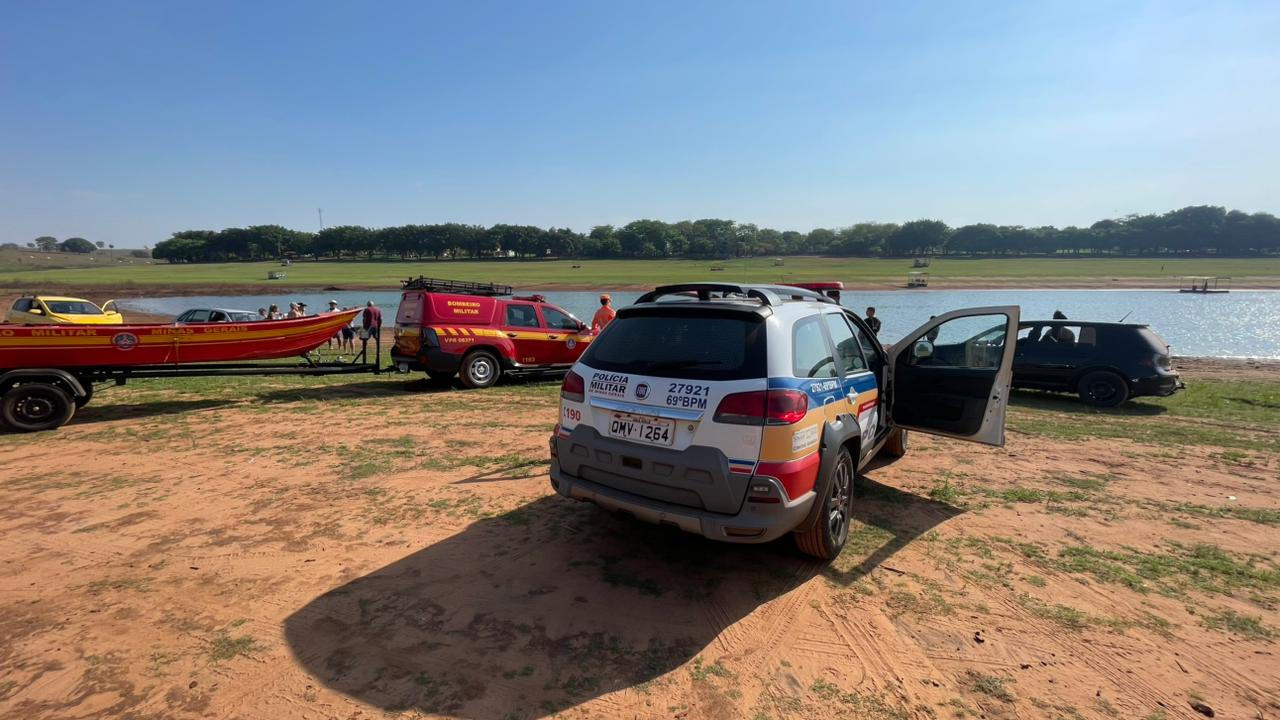 Corpo de homem desaparecido durante pescaria identificado como Roberto José Gonçalves é localizado por pescadores no Rio Grande, em Fronteira Corpo de homem desaparecido durante pescaria identificado como Roberto José Gonçalves é localizado por pescadores no Rio Grande, em Fronteira