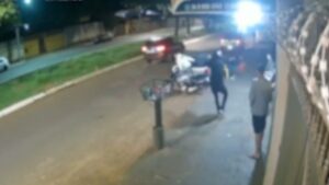 Câmeras mostram duplo homicídio em Araguari em frente a distribuidora de bebidas