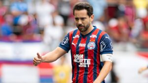 Jogador Everton Ribeiro