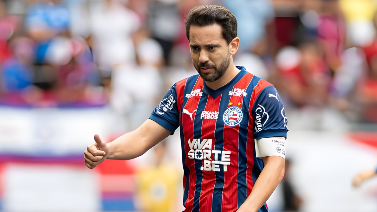 Jogador Everton Ribeiro