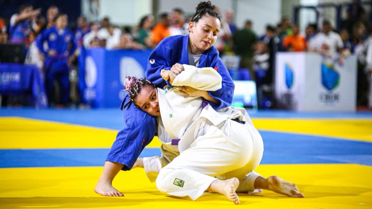 luta-de-judo-nos-jogos-escolares-brasileiros