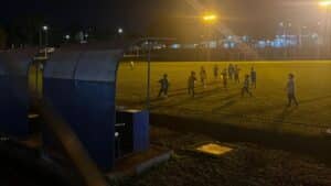 Falta de iluminação em poliesportivo