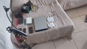 Psicólogo é preso e diversos materiais e dispositivos eletrônicos foram apreendidos e serão submetidos à perícia