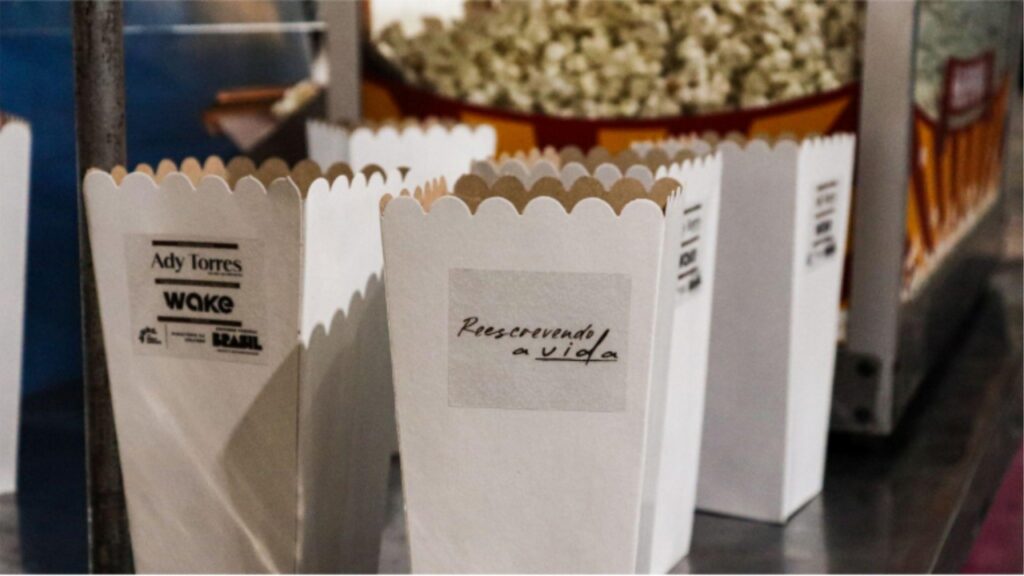 Pipocas feitas no lançamento do documentário Reescrevendo Vidas