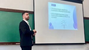 Vicente Carlos - Professor