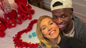 Vini Jr. pede Virginia em namoro