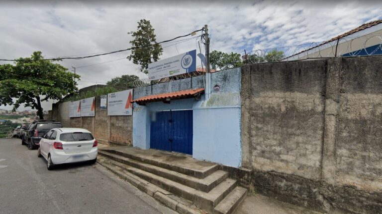 Escola estadual Princesa Isabel, uma das escolas cívico-militares de Minas Gerais