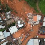 Sobe para 47 o número de mortos na Zona da Mata após deslizamentos. Governo nega corte de verbas para enfrentar impactos das chuvas