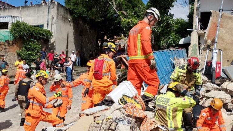Desabamento de lar de idosos em BH deixa seis mortos e mobiliza mais de 100 bombeiros