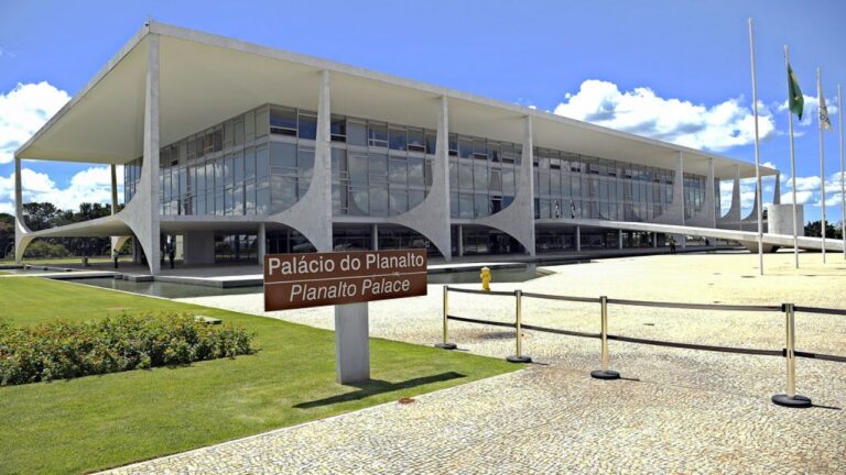 O governo federal sancionou uma nova legislação que torna explícita a vulnerabilidade absoluta de menores de 14 anos em casos de estupro.
