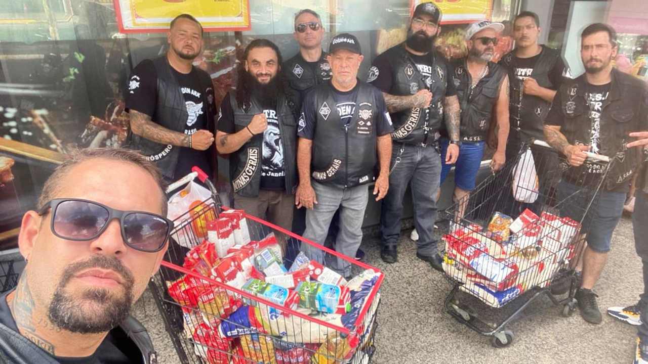 Rock Solidário - Abutres Rock Solidário - Abutres