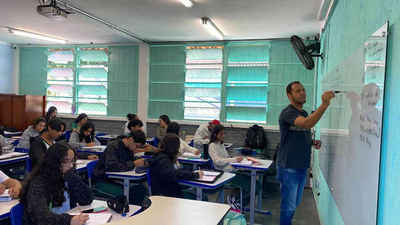 piso salarial professores